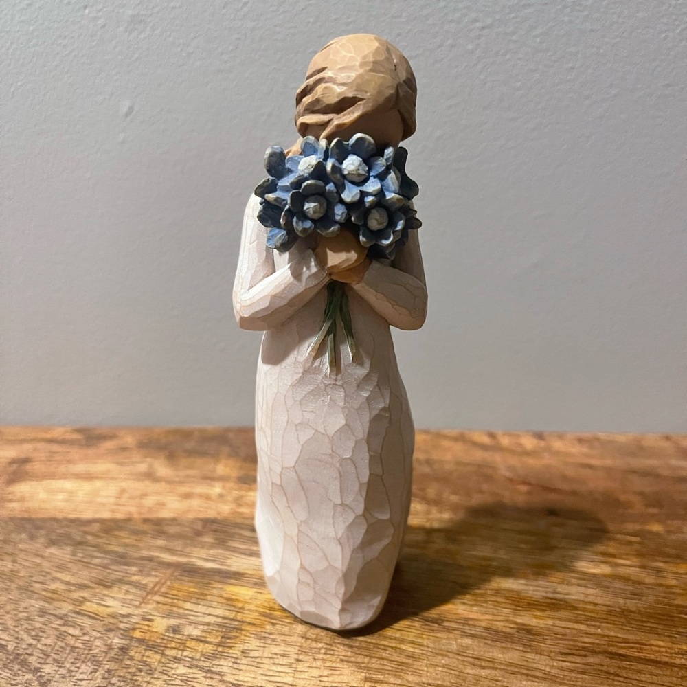 Forget me not willow tree figurine